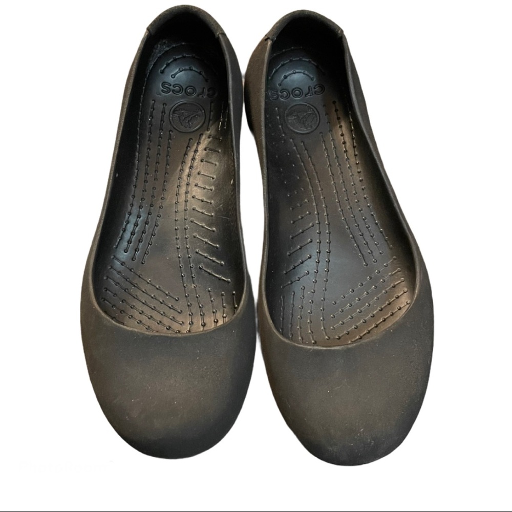Crocs Gray Faux Suede Ballet Flat Size 6